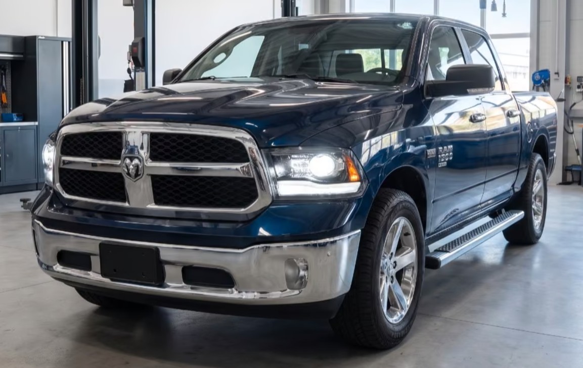 Dodge Ram Classic Crew Cab SLT Premium 2019