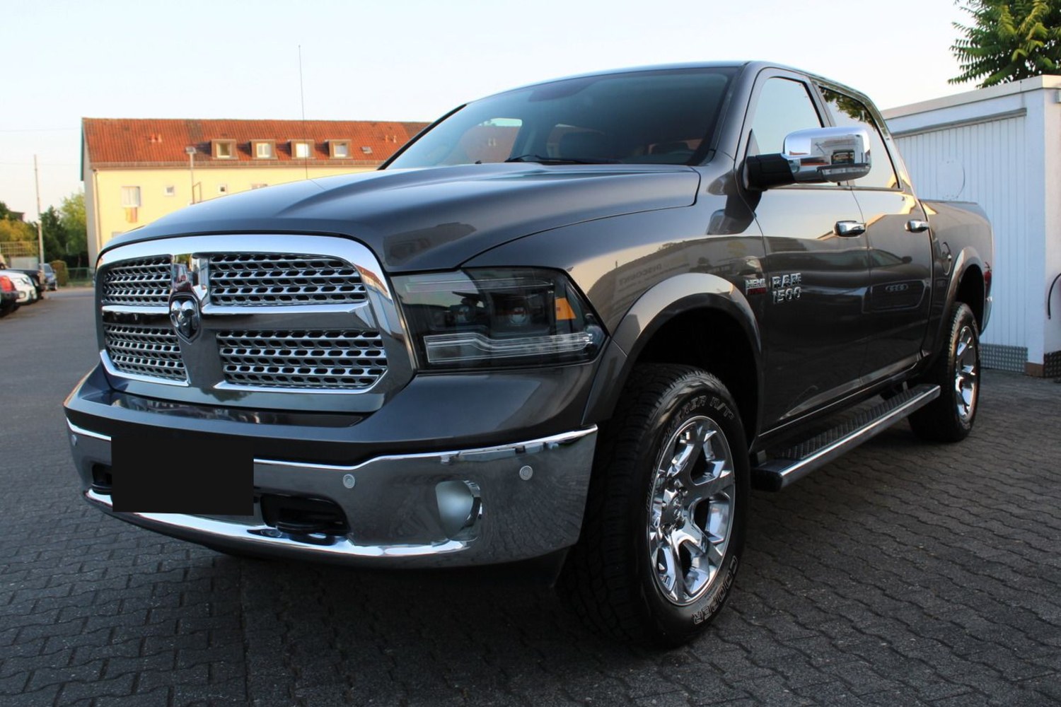 Dodge Ram Crew Cab Laramie 2016